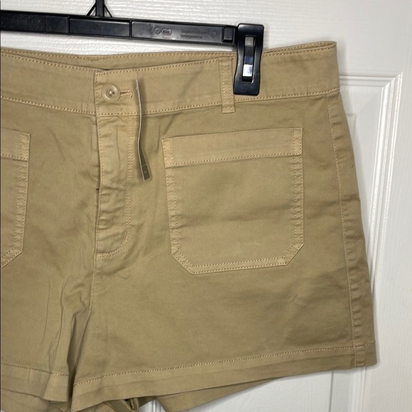 J. Crew Tan Bermuda Shorts Classic Cotton Style - Picture 2 of 4